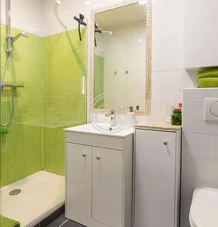 Superbe Contemporaine Pied Dans L'eau Villa *